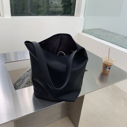 Odile — RowRuche Fourre-tout en cuir de vachette