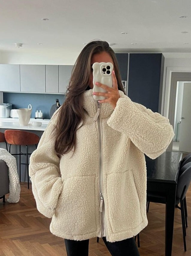 Sabrina — Manteau en laine d'agneau à col roulé