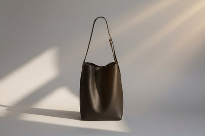 Solange — RowRuche Fourre-tout en cuir de vachette